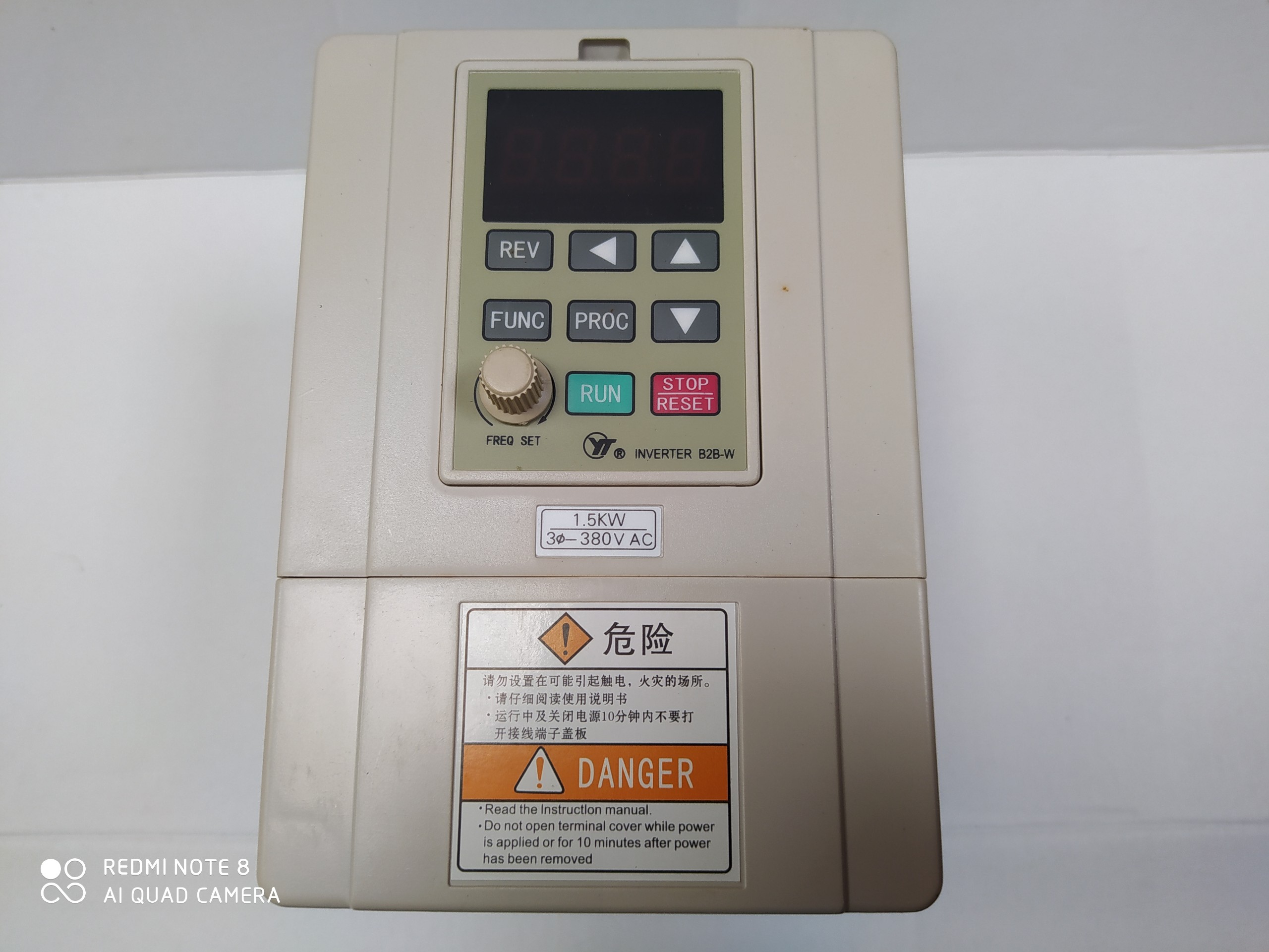 Biến tần 1,5KW